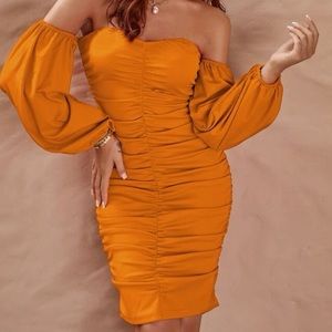 Womens fitted and roushed Off-The-Shoulder Mini Bodycon Dress